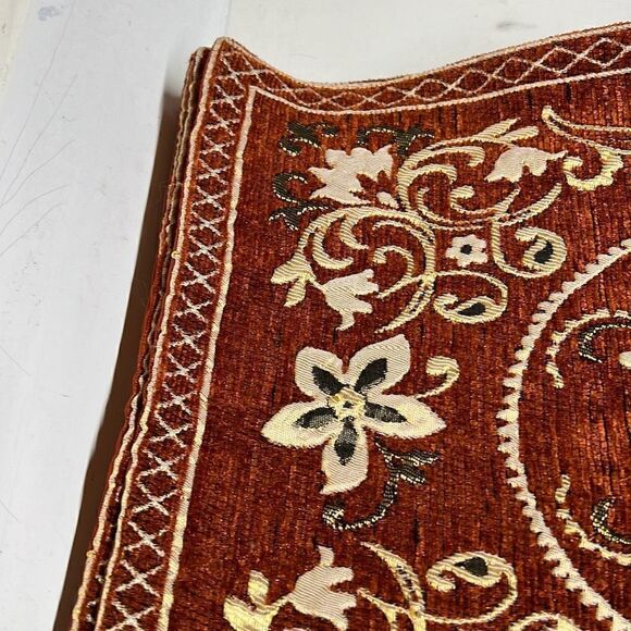 Rust White Floral Embroidery Polyblend Set of 6 Dining Placemats 17.5x12 - Picture 14 of 16